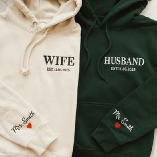 Embroidered Personalized Couple Mr and Mrs Hoodie, Matching Husband & Wife Shirt, New Wife Sweatshirt, New Couples Gift, Bridal Shower Gift