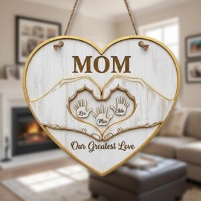 Personalized Mom Wooden Heart Sign with Kids Names, Custom Mother’s Day Gift, Family Handprint Plaque, Grandma Gift Wall Decor